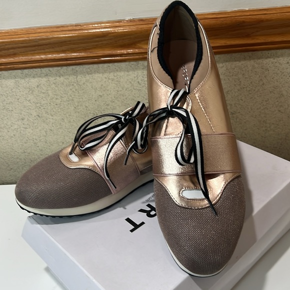 $69 NEW in Box Report Women's Quincy Sneaker Woman’s Size 10 - Picture 3 of 7